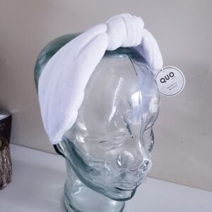QUO Beauty NWT Headband O/S